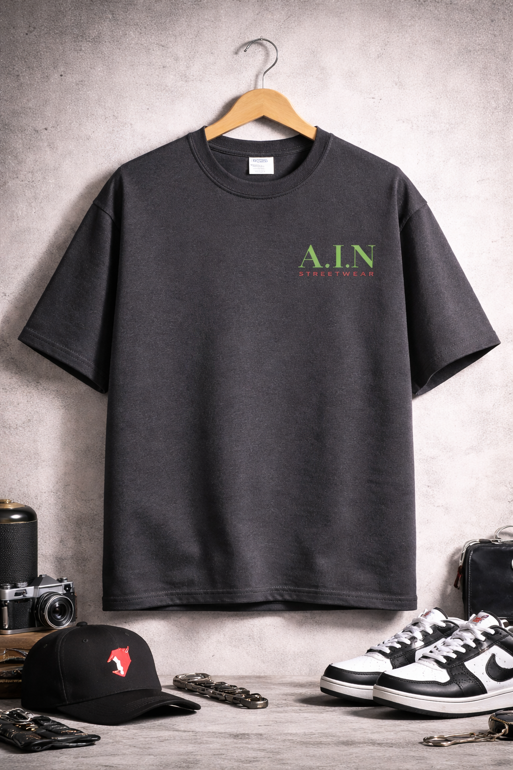 تيشيرت A.I.N الفضفاض الفاخر